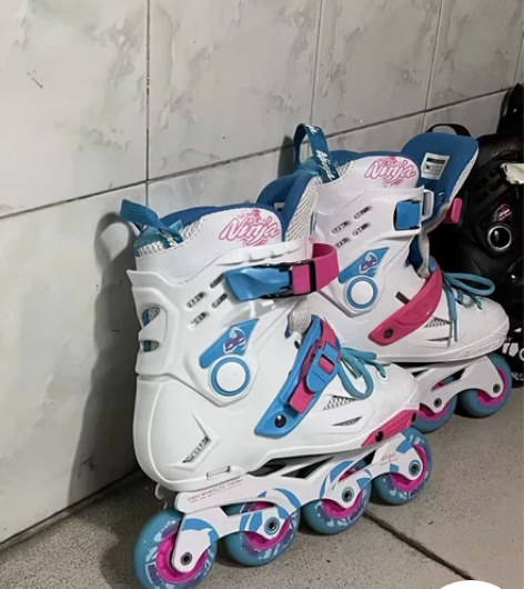 【小六忍者轮滑鞋880全套护具】 小六忍者...