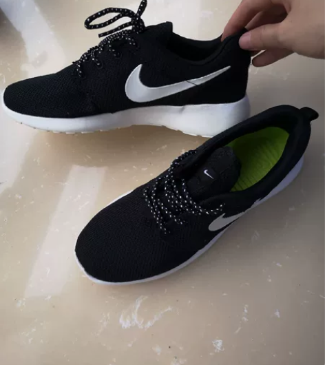 nike女鞋 运动鞋 38码 九成新 买前...