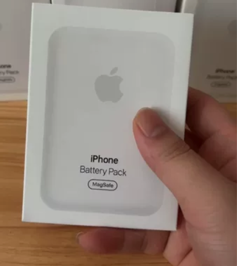 苹果MagSafe 磁吸充电宝，全新外接电...