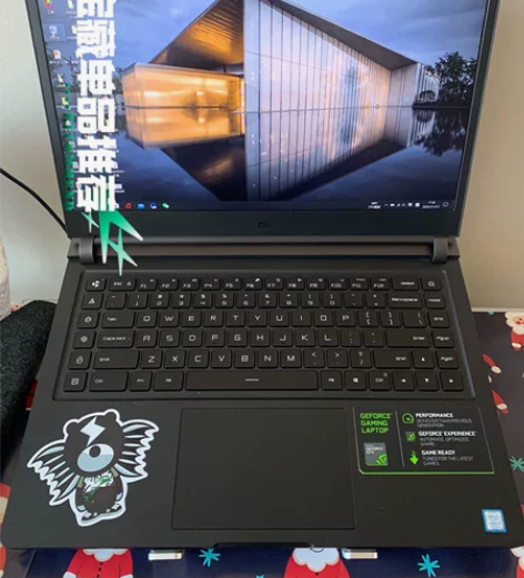 小米游戏本,999新。玩魔兽世界没问题。不...