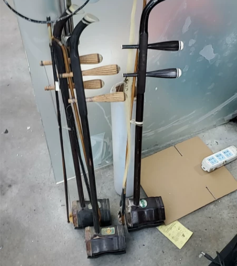 老二胡3把，实物照片，当收藏品卖，200/...