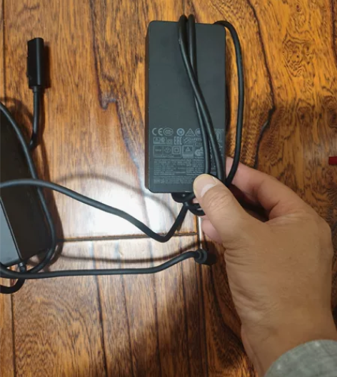 surfacePro原装拓展坞 感兴趣的话...