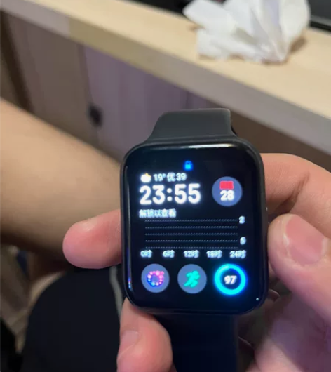 魅族wathc出手，原价1500， 感兴趣...