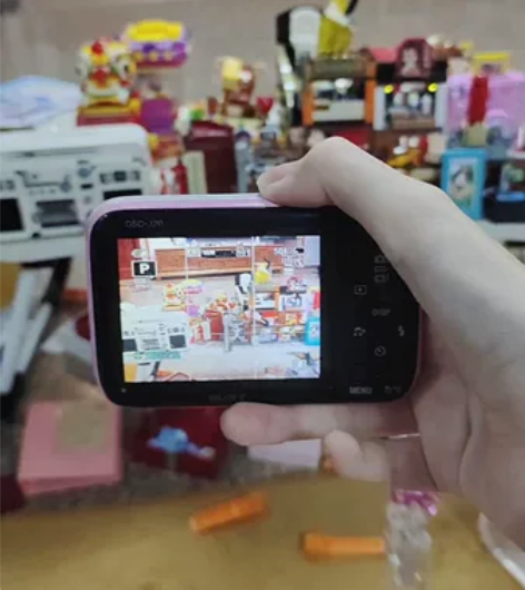 索尼DSC-J20 功能完好 配件齐全以下...