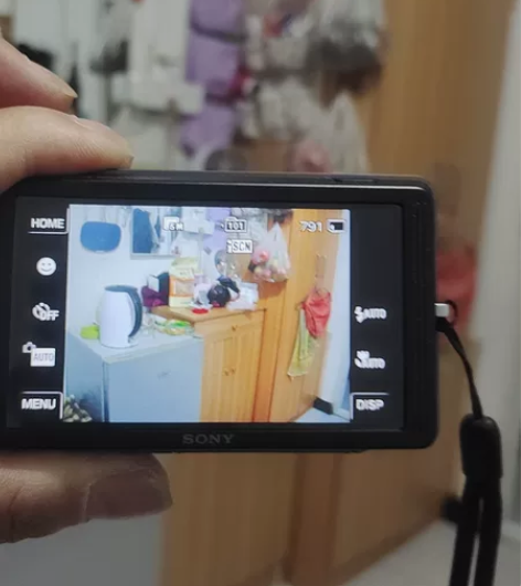 索尼T700数码相机功能正常九成新有原装电...