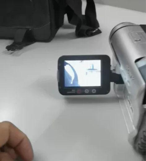 搬家家人剩下本人不懂使用SONY 990X...