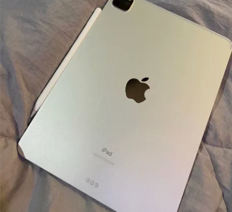 带笔一起出，2020款iPad平板电脑，1...