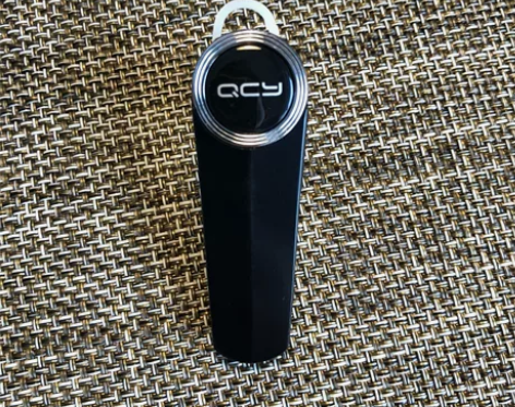 QCY蓝牙耳机 个人自用，配件齐全，功能完...