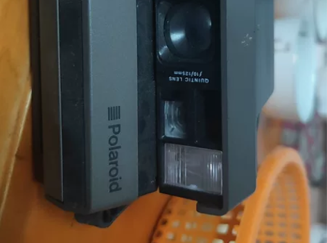 Polaroid相机，我不懂，只有一个相机...