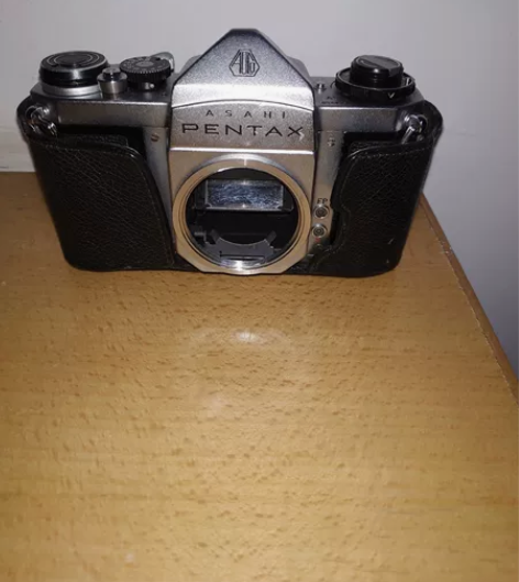 回流宾得相机没有镜头。品相如图所示。 感兴...