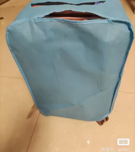 全新拉杆箱，应该是20寸的，是个短途出差用...