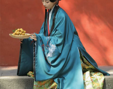 兰若庭 汉服 乘黄 明制 披风 绣花 藏蓝...