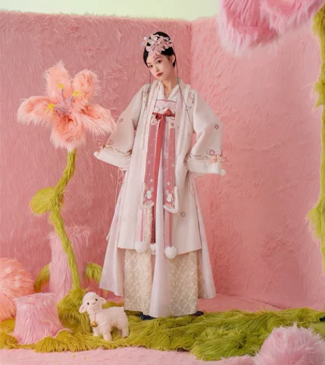 大全套m 七月夕汉服 绒绒 短衫绣花齐胸...