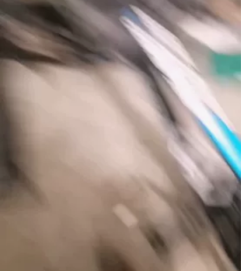 出一个2022款美利达公爵300蓝黑色，六...