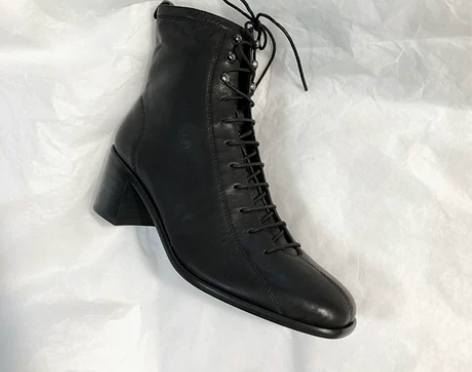 East West Office 城市猎人...