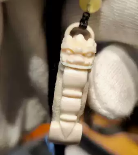 猛犸牙3a级冰料全手工精雕双面貔貅平安锁吊...