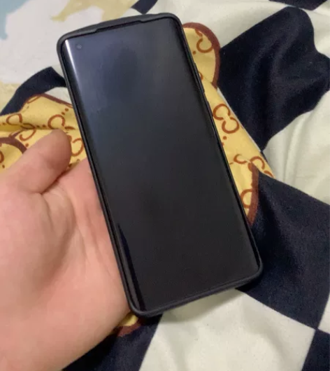 华为mate40 8+128全原精品，嘎嘎...