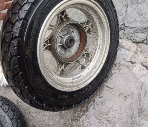 踏板摩托车鼓刹铝合金前轮3.5-10   ...