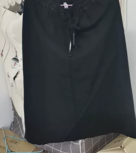 长A字裙     版型正，春秋季穿    ...