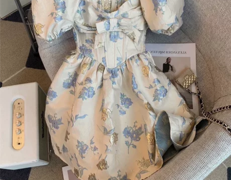 迪士尼在逃公主泡泡袖法式高级感连衣裙夏季新...