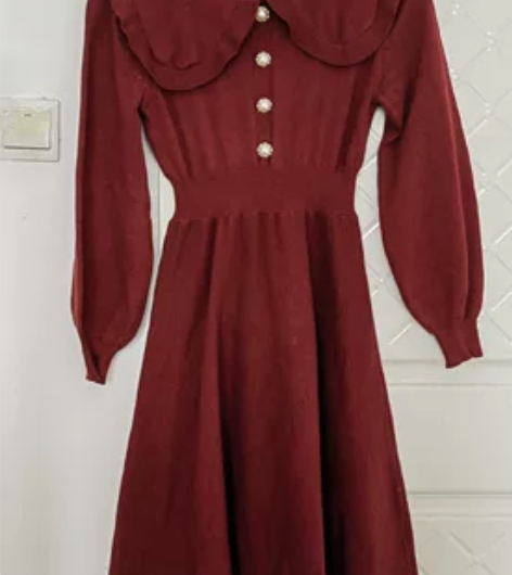 酒红色毛衣连衣裙,超淑女显气质款。单柠实体...