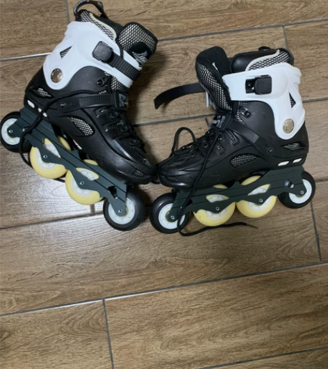 金峰轮滑鞋，36码，一共穿了不到10次。 ...