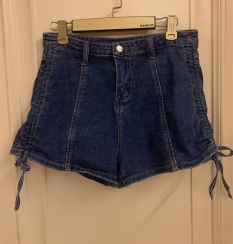 全新抽绳牛仔短裤，腰围80cm左右，有弹力...