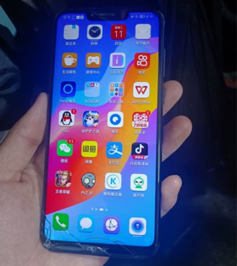 荣耀play，4＋64，麒麟970处理器 ...