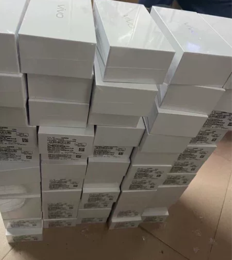 库存全新未拆封全新vivoX21，6+12...