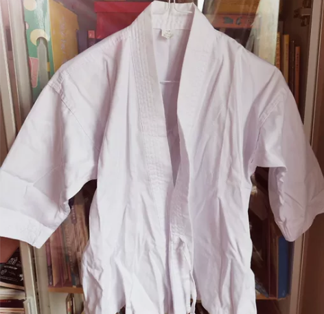 儿童空手道，跆拳道服装，适合120cm 感...