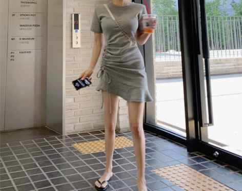 连衣裙 感兴趣的话点“我想要”和我私聊吧～...