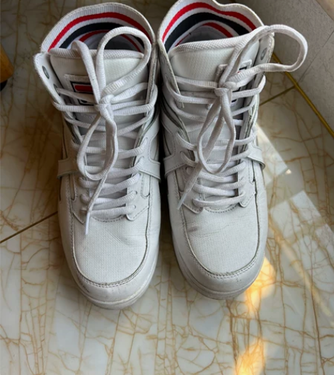 斐乐fila女士白色高帮运动鞋，38码 感...