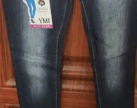 全新，女，牛仔裤，版型好，小脚裤，微弹，长...