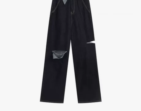 破洞牛仔裤 属于偏厚实的料子 质量还是不错...