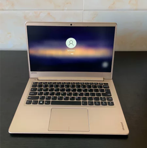 联想轻薄本办公本 非常小巧 易携带 重量只...