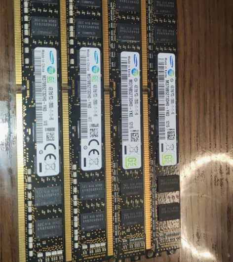 三星黑武士DDR3 4G 1600内存条，...