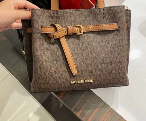 国内现货，送妈妈超级合适的包！mk emi...
