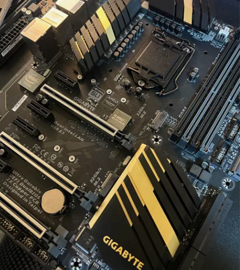 出几张坏主板一起出 一张华硕B250M-a...