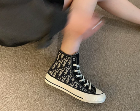 [王小毒]心跳呼吸 高帮帆布鞋女鞋 全新未...