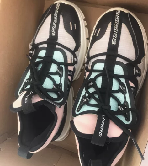 李宁秋冬女休闲鞋AGLP092-4 实体店...