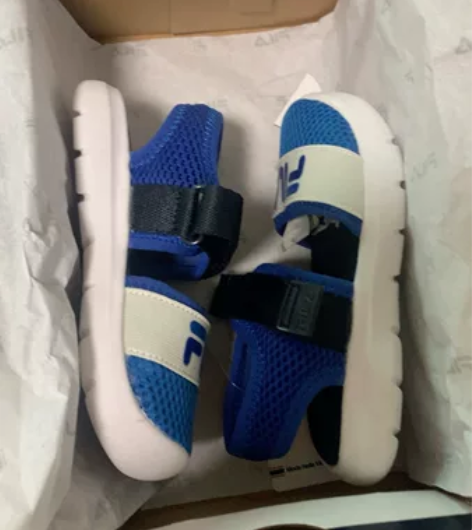 斐乐全新儿童凉鞋。26码。买来囤货的,可是...