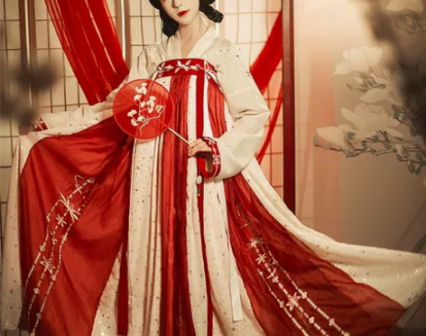 出出齐腰齐胸襦裙,买来仅试穿拍照,喜欢古风...