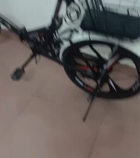 闲置出售一台新款折叠自行车超轻便携成人上班...