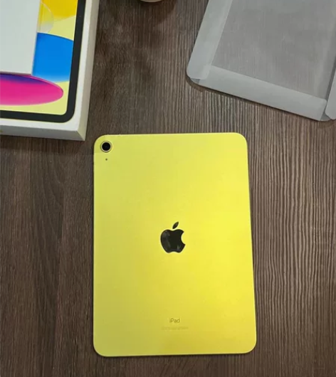 今天刚到的ipad  wifi插卡都行想咋...