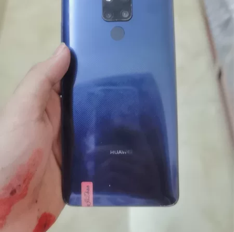 华为mate20x 组屏无划痕无指纹