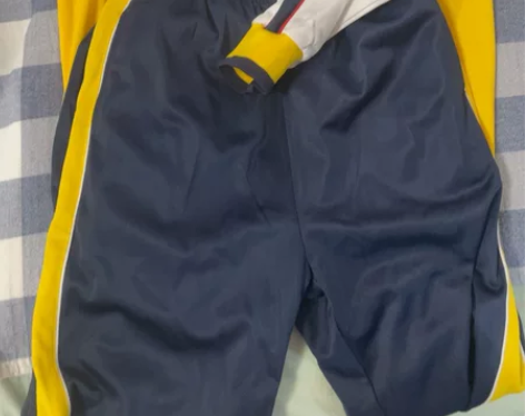 校服，150cm一套 感兴趣的话点“我想要...