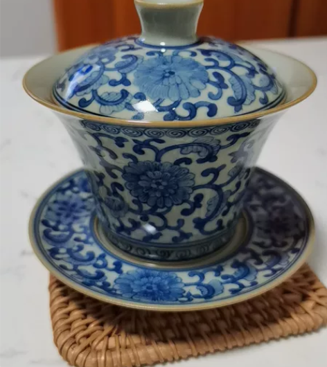 闲置转让青花缠枝老味马蹄盖碗 整体年代感十...