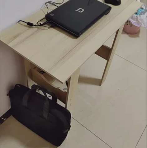 简约卧室学生简约学生学业写字办公桌（低价处...