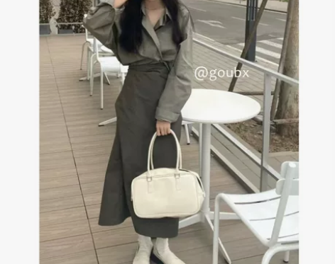 ?新款秋季港风复古款 上衣和裙子一套出 喜...