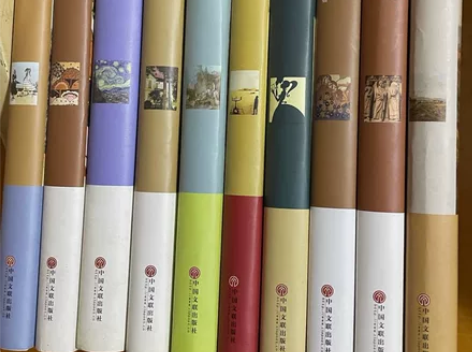 傲慢与偏见，红与黑，复活，呼啸山庄，童年，...